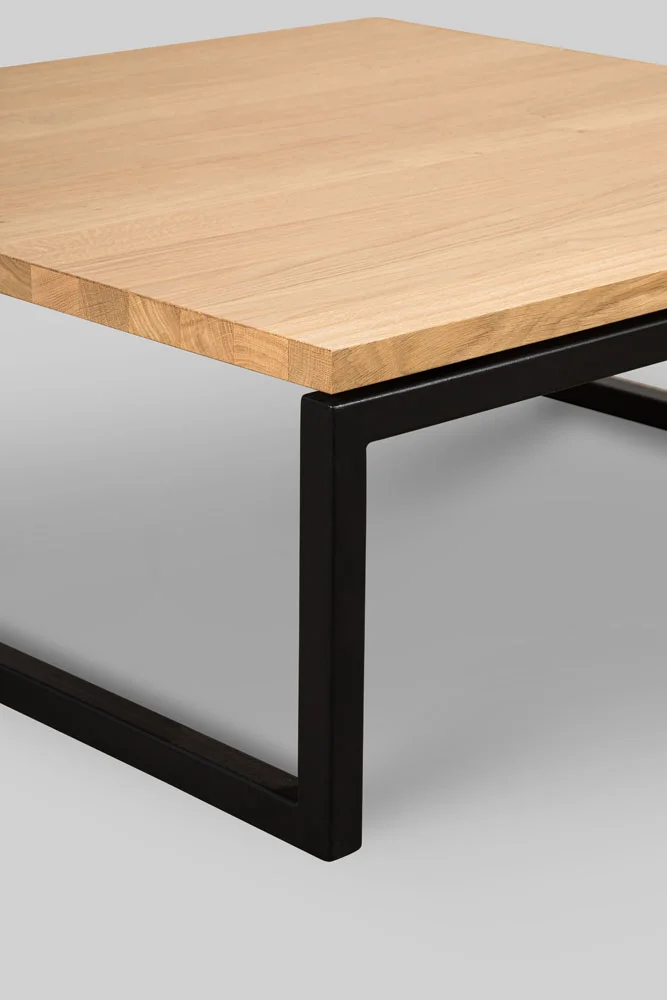 Kwadratowy, uniwersalny stolik dębowy z Idealny do salonu w minimalistycznym, skandynawskim stylu. ShapeShake.design 90 × 90 × 33 cm