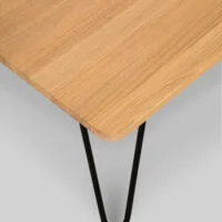 Dębowy stolik kawowy w industrialnym stylu, idealny do salonu, i wnętrz typu studio. ShapeShake.design 55 × 55 × 32 cm