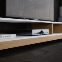 Szafka RTV dębowa biała pod tv na sprzęt audio minimalistyczna prosta ShapeShake.design
